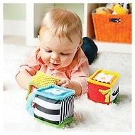 Infantino Textilní kostky s aktivitami 4 ks 