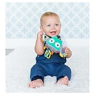 Infantino Vibrující sovička s mávajícími křídly 