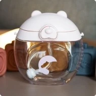 KIDNORT Dětská lahev se šňůrkou Bear