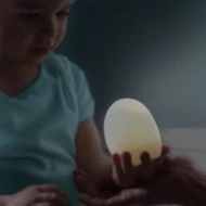  Tommee Tippee Noční světlo 2v1 tučňák - Vajíčko