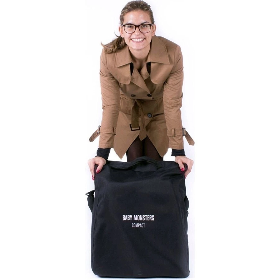 Baby Monsters Compact cestovní vak - Paní s kočárkem Compact v cestovním vaku
