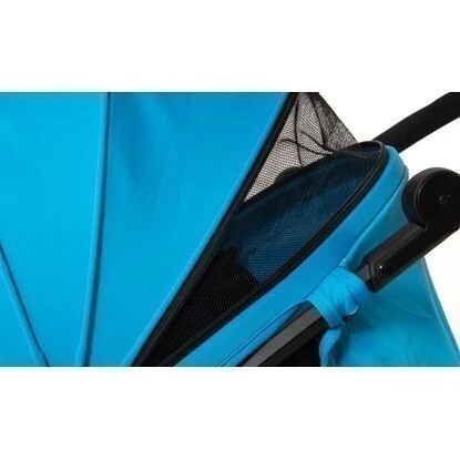 Baby Monsters Compact 2.0 sporťák + color pack - Detail síťky ve stříšce kočárku Compact 2.0