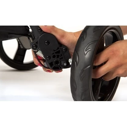 Baby Monsters Compact 2.0 sporťák + color pack - Odepnutí kola u kočárku Compact 2.0