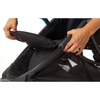 Baby Monsters Compact 2.0 sporťák + color pack - Polohování nohou kočárku Compact 2.0