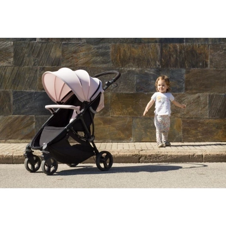 Baby Monsters Compact 2.0 sporťák + color pack - Compact 2.0 s holčičkou