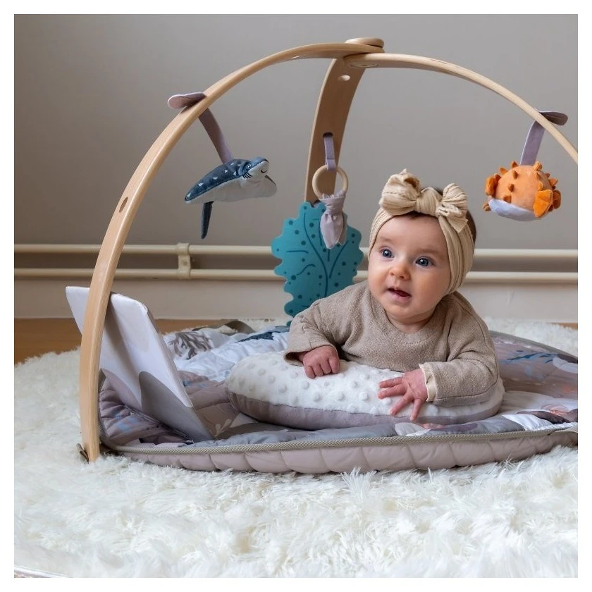 Bo Jungle Hrací deka s dřevěnou hrazdičkou Ocean Bliss - 