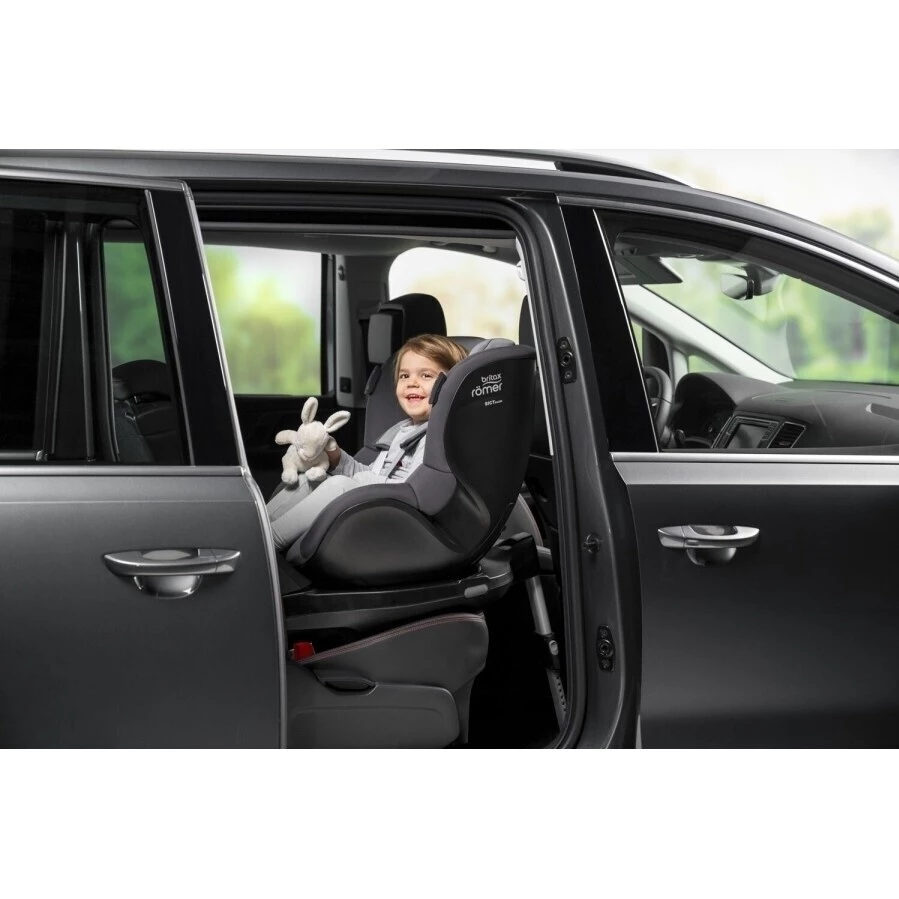 Britax Romer Autosedačka Dualfix iSense - Dualfix iSense proti směru jízdy