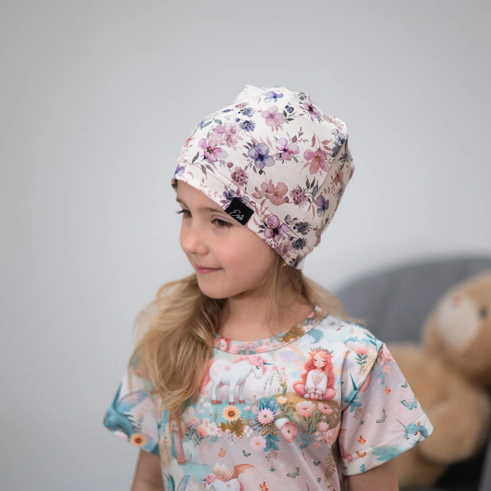 ESITO Jarní čepice Violet flowers cream - 