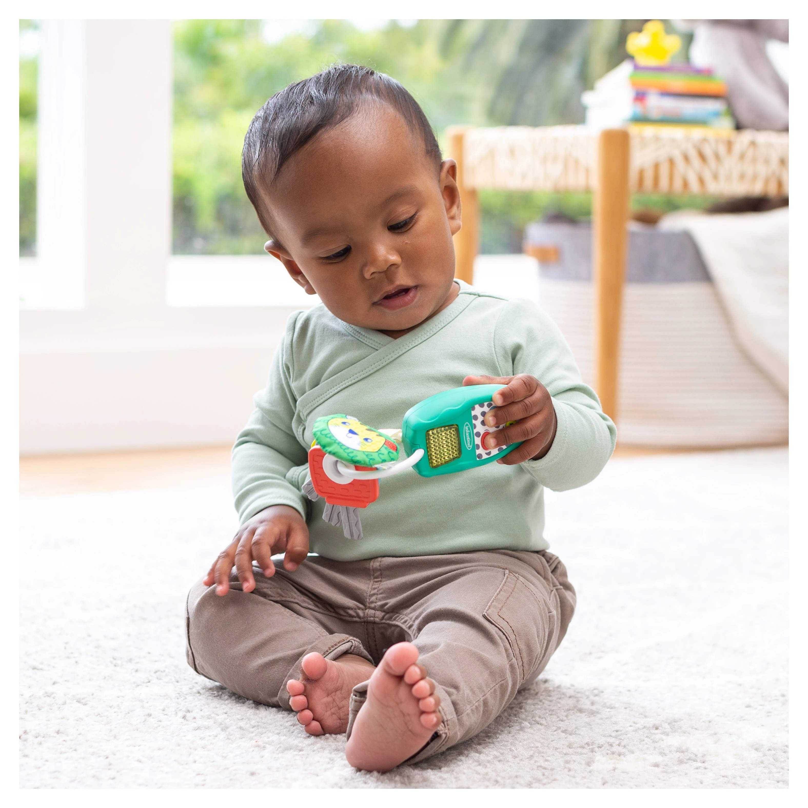 Infantino Klíčky k autu se zvuky a světýlkem - 