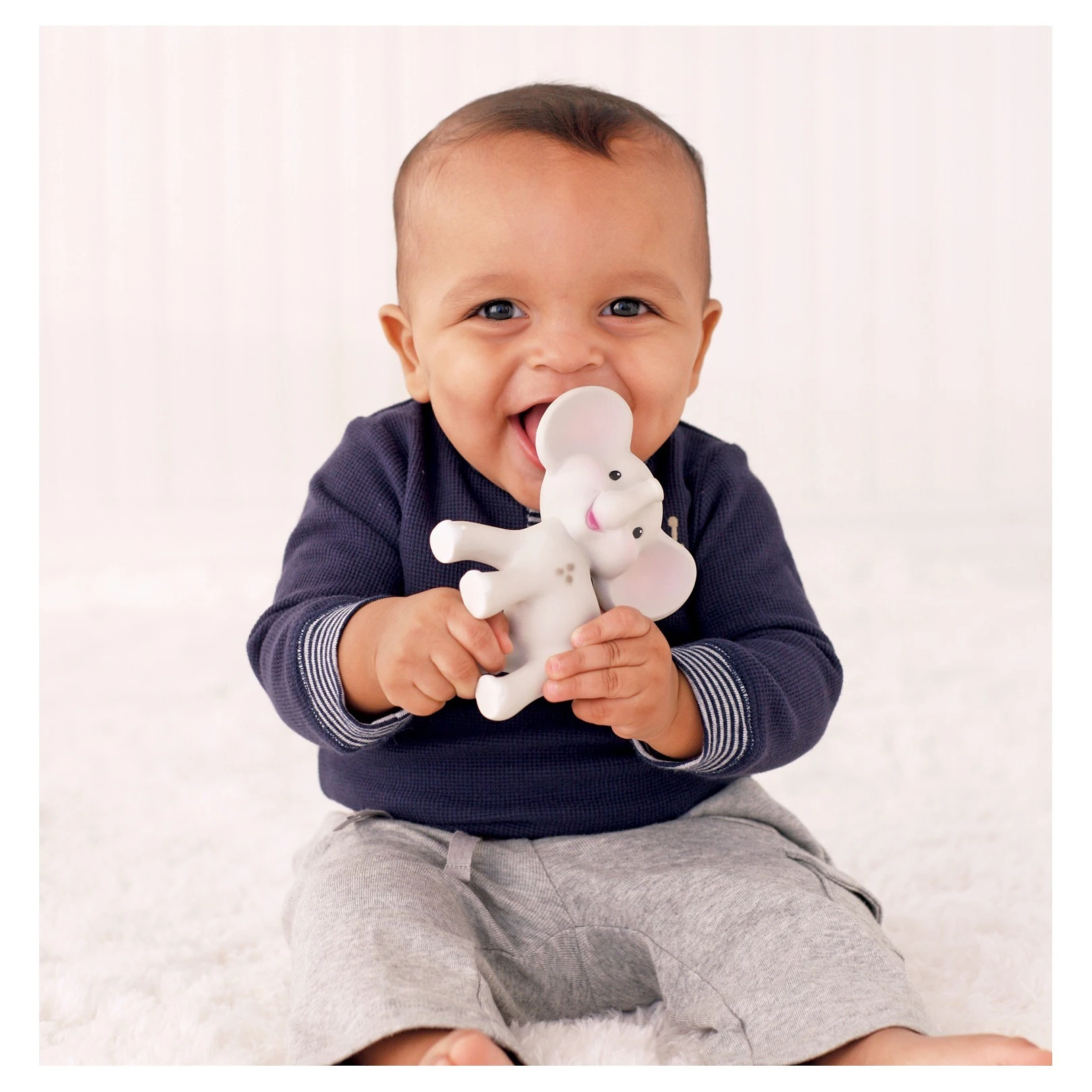 Infantino Kousátko přírodní kaučuk Slon - 