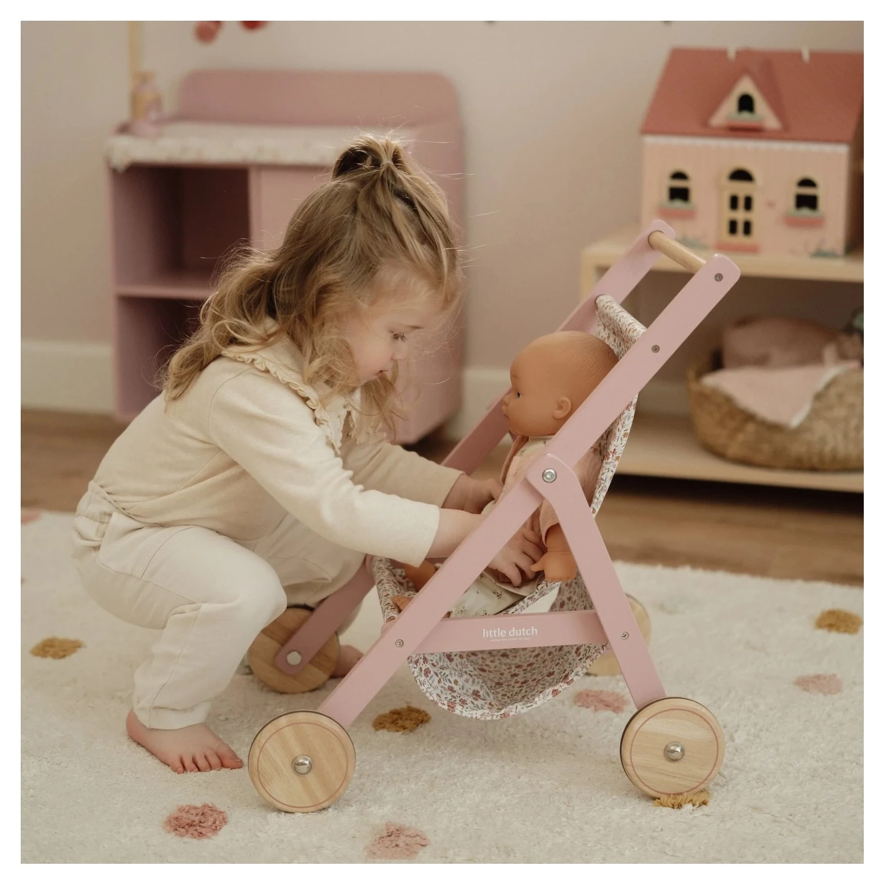 Little Dutch Kočárek pro panenky golfky dřevěné - 