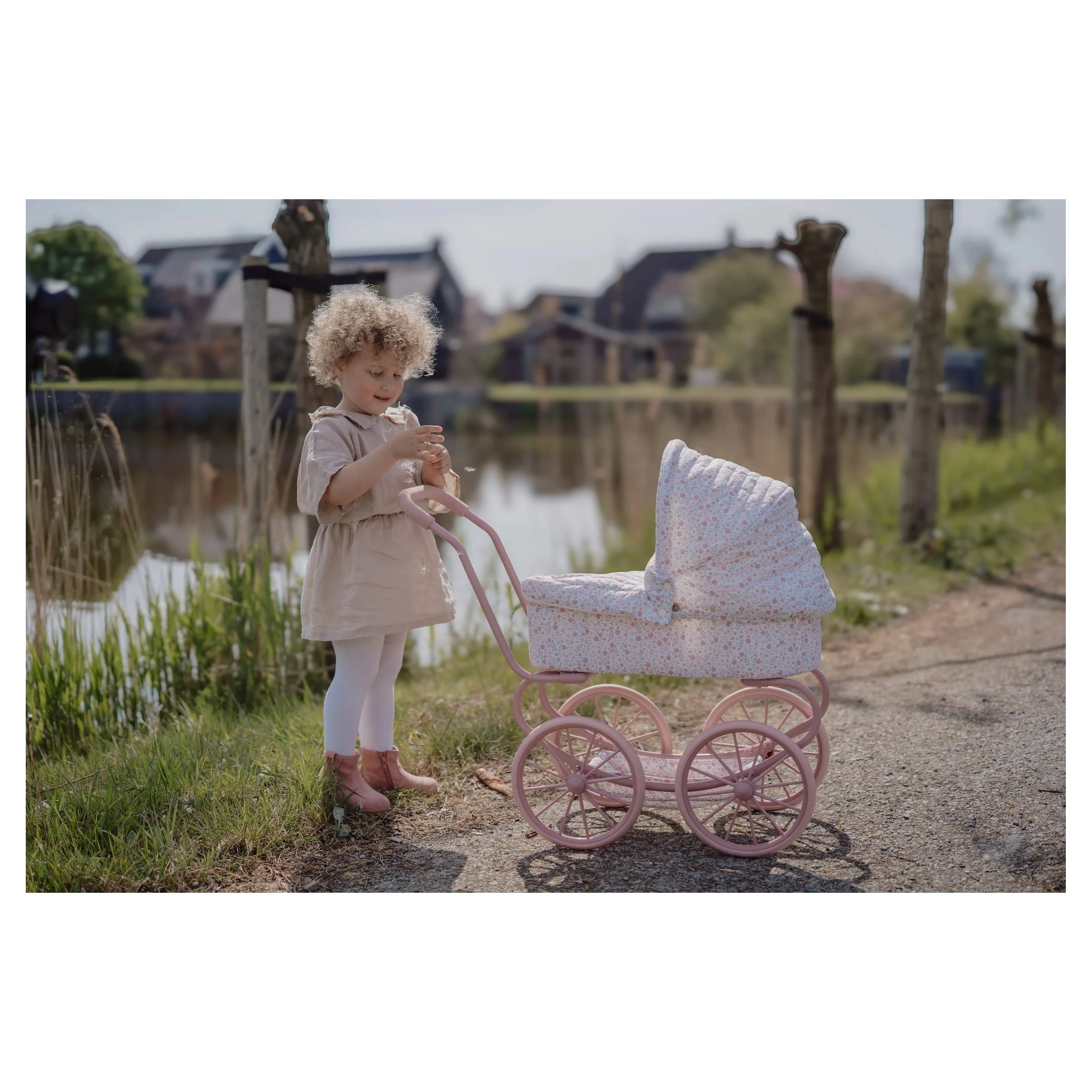 Little Dutch Kočárek pro panenky Soft Flowers - 