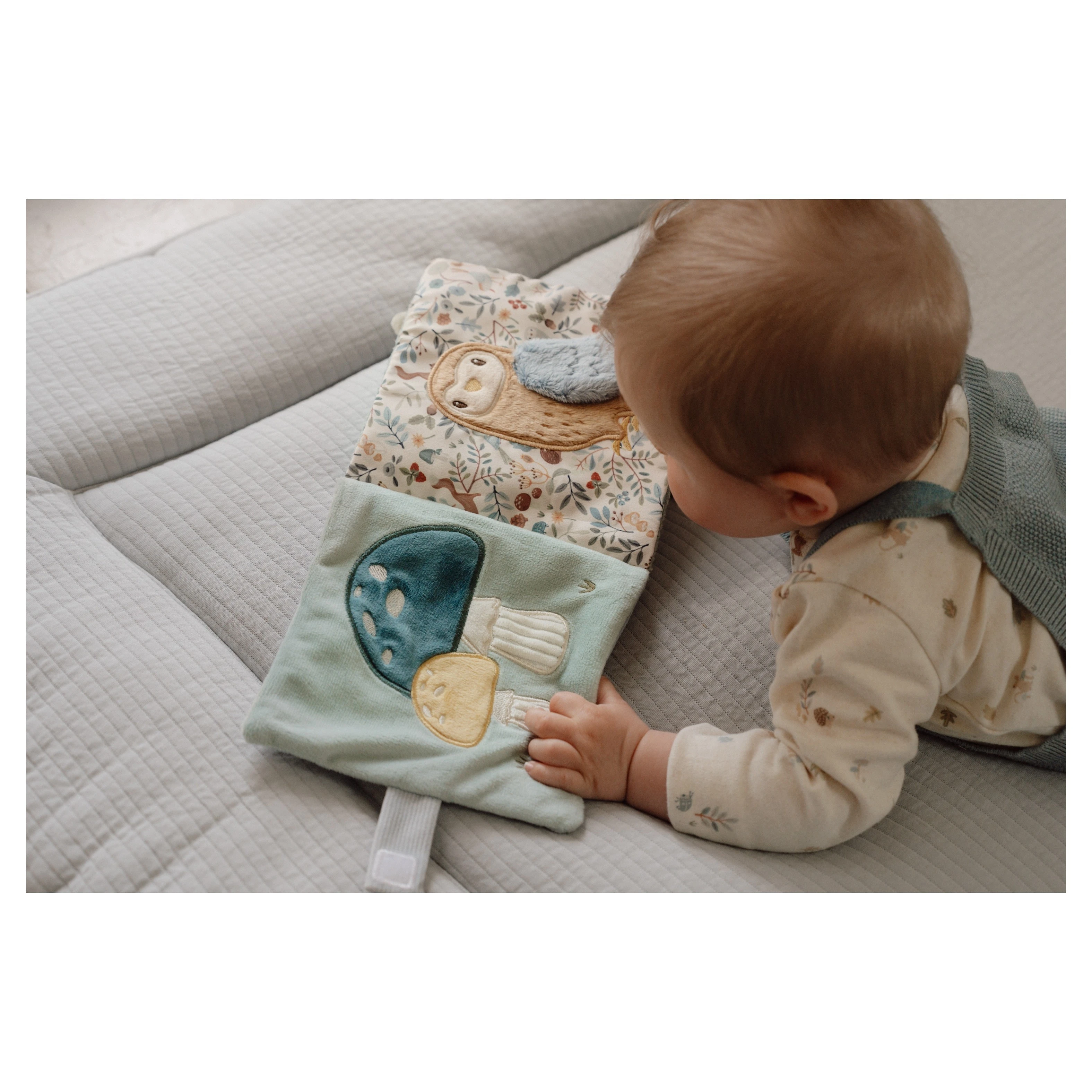 Little Dutch Textilní knížka s aktivitami Forest Friends - 