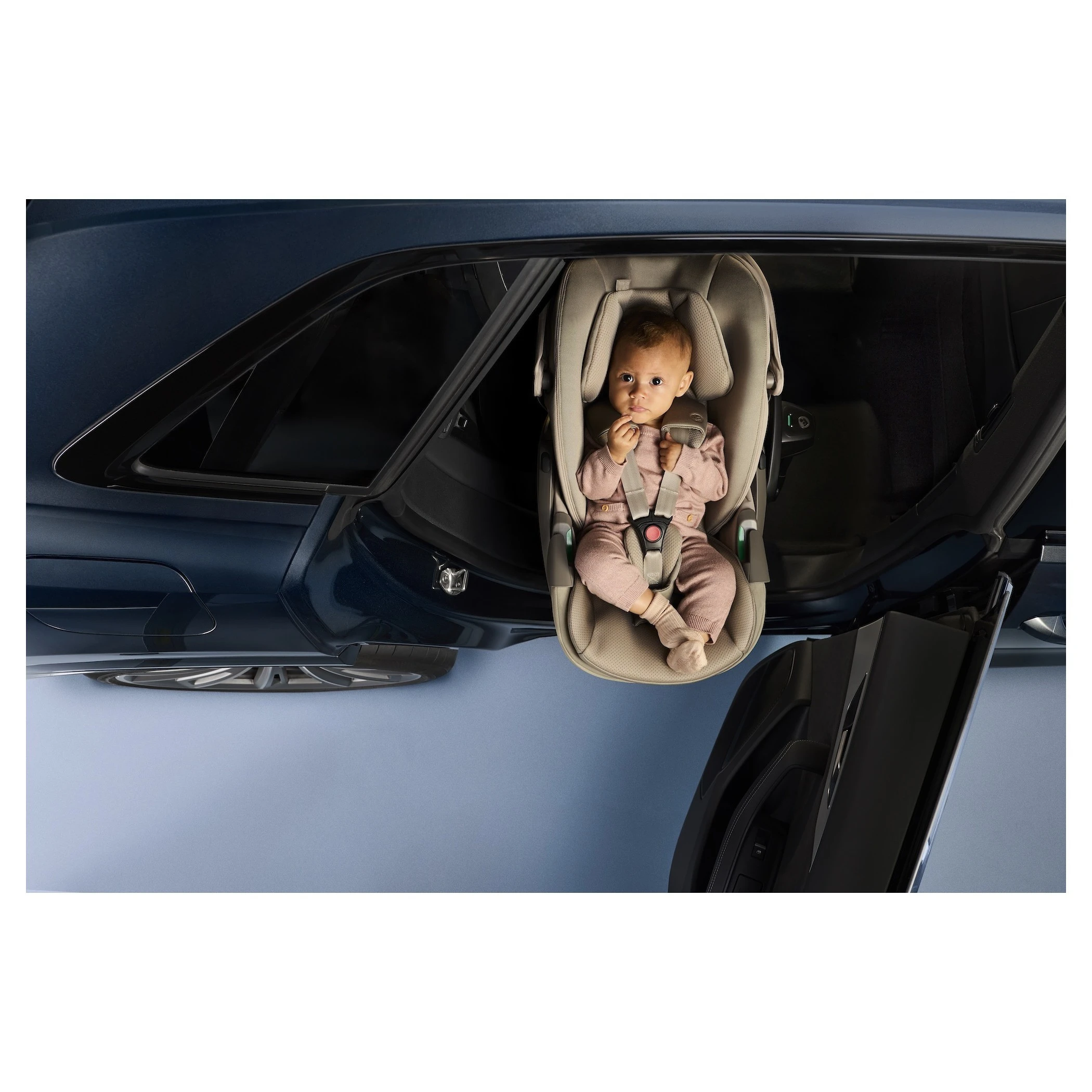 Maxi-Cosi Pebble Slide Pro autosedačka - 