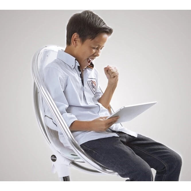 Mima Židlička Moon 2G chrom s opěrkou na nožičky - Starší dítko v židličce Moon