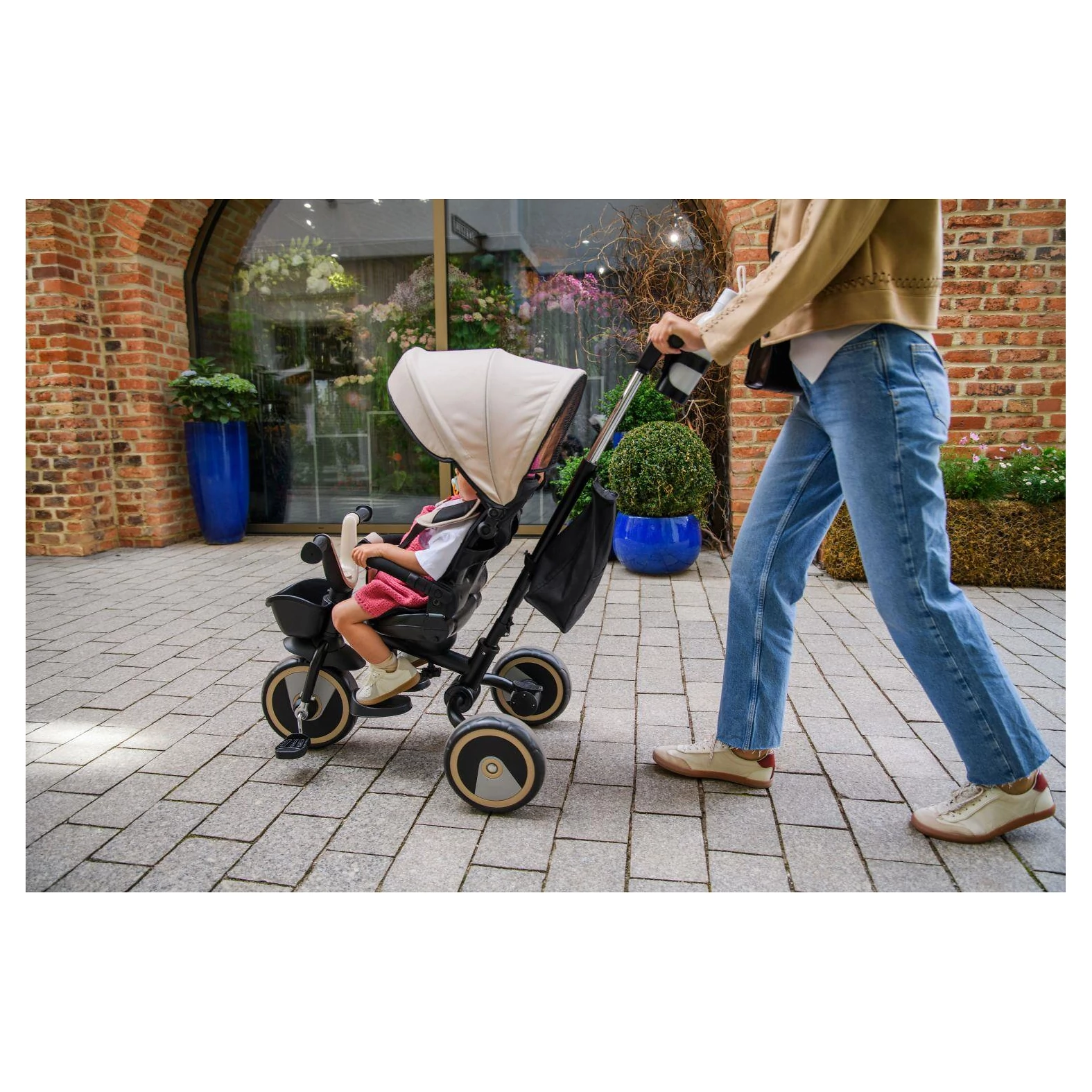 MoMi Tříkolka IVI - 