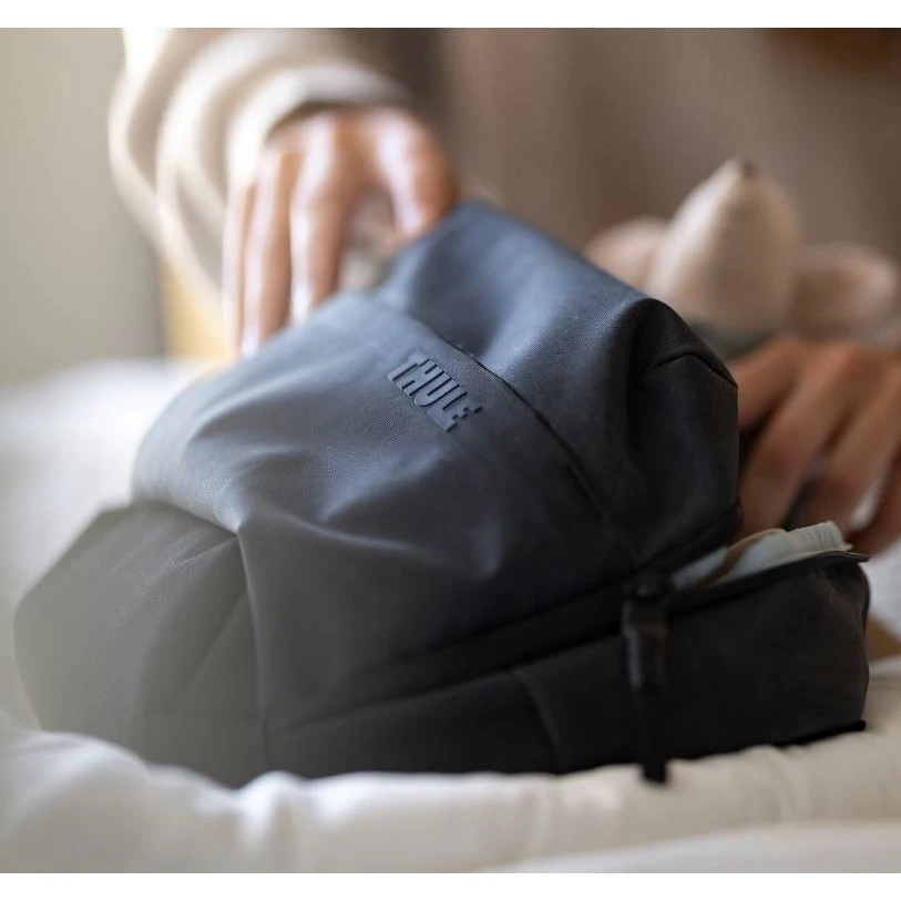 Thule Aion changing bag univerzální přebalovací taška - 